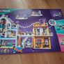 LEGO Friends 41732 Downtown Flower and Design Stores Image 2