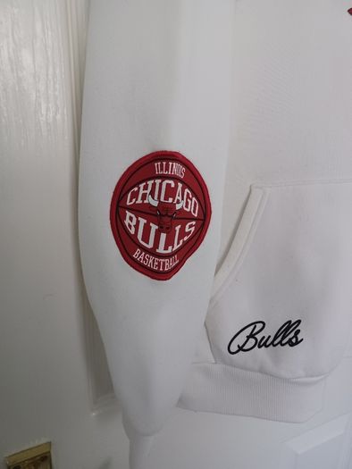 Boys NBA Chicago Bulls Hoodie Age 11-12