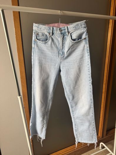 Stradivarius Straight Fit Blue jeans - Size 36