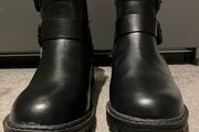 Buckle Casual Boot Fur Lining size 38 5 black BRAND NEW
