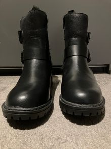 Buckle Casual Boot Fur Lining size 38 5 black BRAND NEW