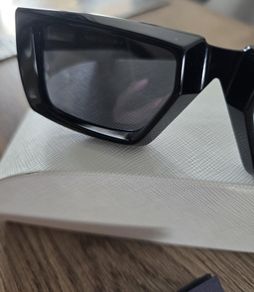 Gucci PRADA  Tom Ford  Dior Carrera RayBan