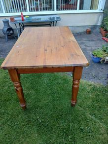 Dining Table 5'