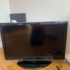 32 inch Toshiba TV/Not Smart TV