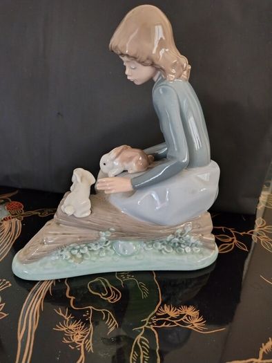 Vintage Nao by Lladro. Girl with rabbits. 1987.  #1026