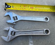 Small ratchet spanners