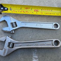 Small ratchet spanners