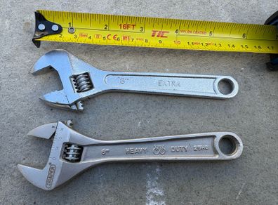 Small ratchet spanners