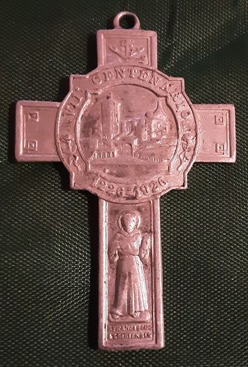 selection of crucifix, one old one ( 1926 )