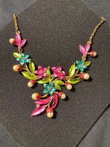vintage flower necklace