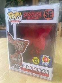 Stranger Things Demogorgon Funko Pop Red Glows. 1600 Pieces