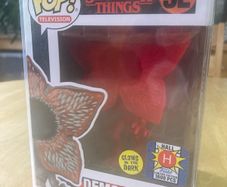 Stranger Things Demogorgon Funko Pop Red Glows. 1600 Pieces