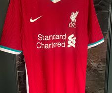 Liverpool 20/21 Nike Vapour Kit size XL.