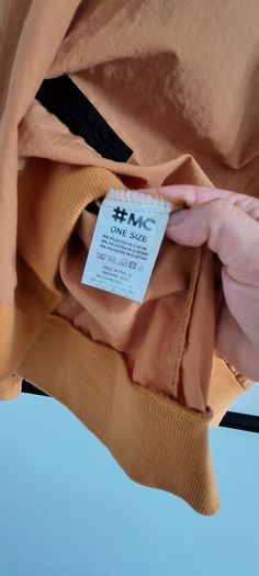 Slogan jumper, one size. L. 14-16