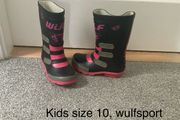Wulfsport boots, size 10
