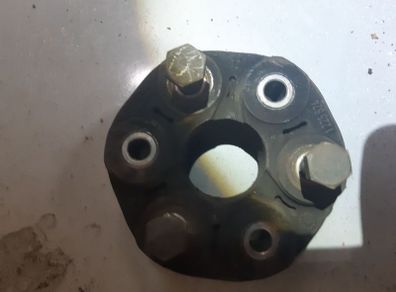 Bmw E90 E91 E92 E81 E87 E82 E88 Propshaft Uj Donut  1225624