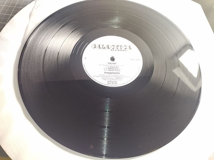 Guru Josh - Holographic Dreams - ORIGINAL Pressing! QUALITY Early 90s Piano HOUSE End of the night TRACK!