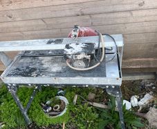 Tile cutter machine