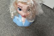 frozen doll hairdresser