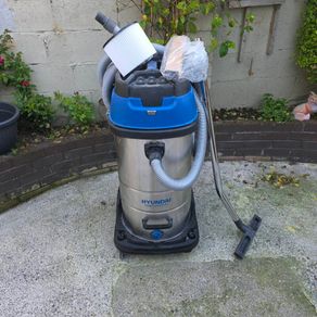 Wet dry vacuum