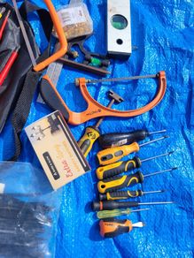 toolbox hand tool's screwdriver various bits