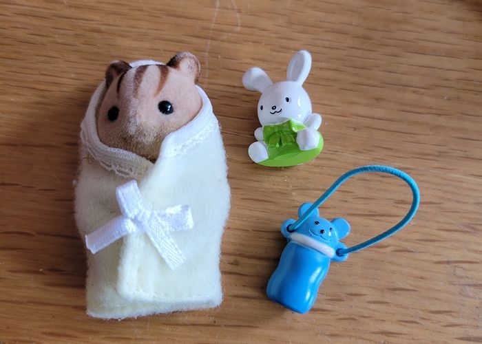 Sylvanian families figures - different sets