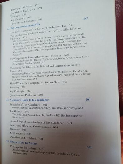 Joseph Stiglitz / Economics of the Public Sector/ 2nd edition/ 1988