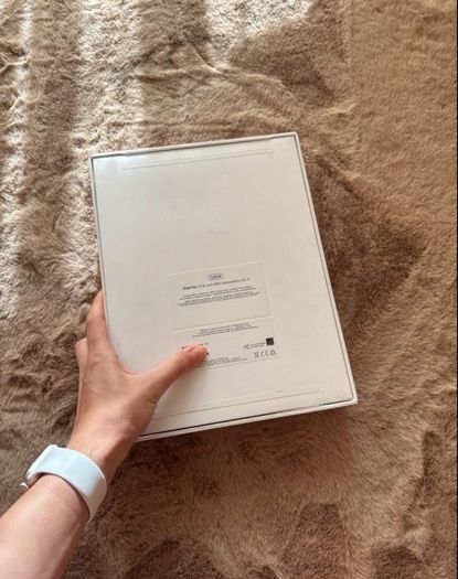 iPad Pro 12.9" 6th Gen 128 GB Wi-Fi