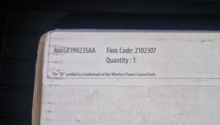 Ford Focus (09/2014 - 03/2018) wireless phone charger