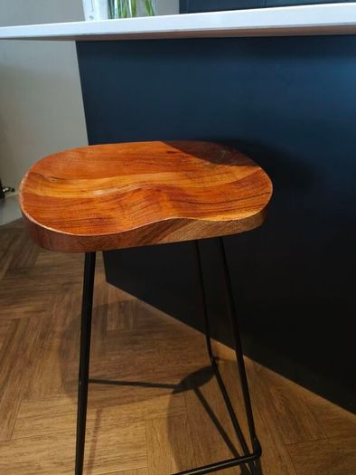 bar stool