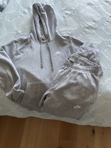 NIKE grey tracksuit size XS