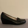 Black leather shoes Image 2