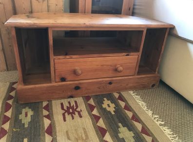 Solid pine tv unit