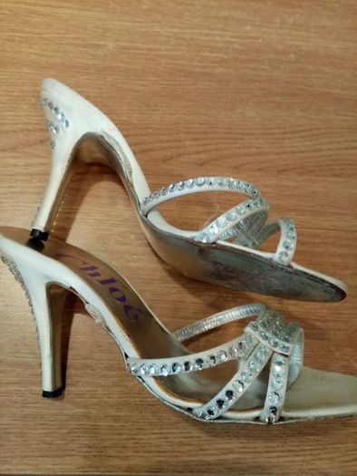 Chloe ladies champagne and diamante high heel sandals size 3 /Eu 36