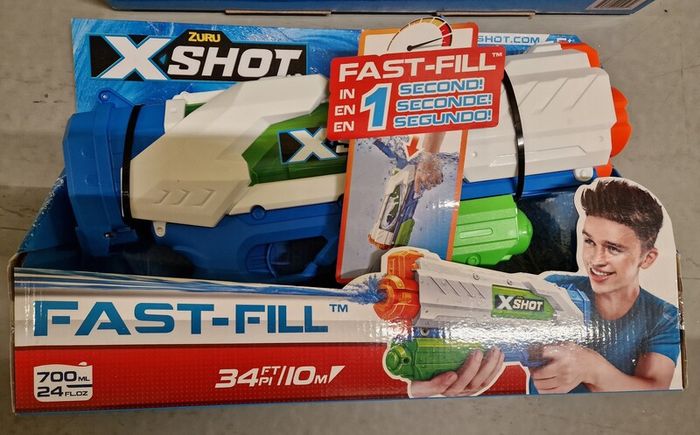 ZURU X-SHOT Warfare Fast-Fill Water Blaster, Blue
