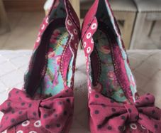 Irregular choice funky velvet bow shoes 4 4.5 wine kitten heel