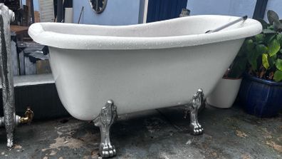 Ex Showroom Niki Bathrooms Free Standing Bath with Silver Claw Feet