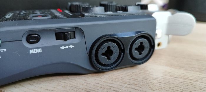 Zoom H6 Portable Handy Recorded with MSH-6 and XYH-6 microphones