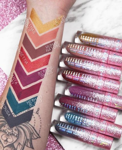 jeffree Star holiday collection matte liquid lipstick in first class 100% genuine