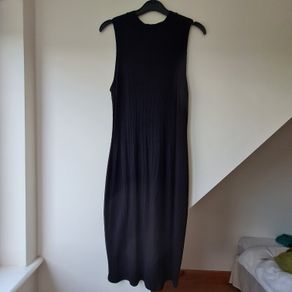 Ribbed Sleeveless Dress