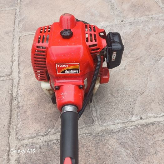 petrol  strimmer