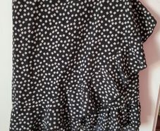 Summer skirts black / white size 16/18