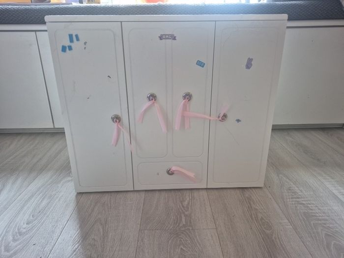 doll wardrobe