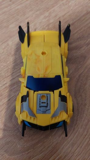 Transformer / toy / bumblebee