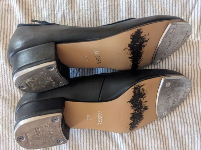 Tap shoes UK 3