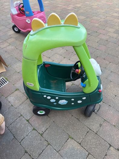 cozy coupe