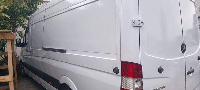 mercedes sprinter