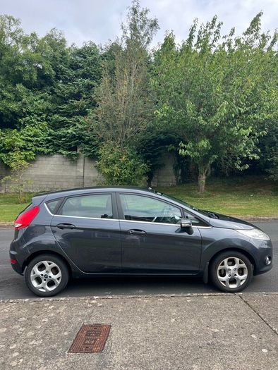 2010 1.25L Ford Fiesta Titanium BLUETOOTH