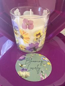 Wax Lyrical candle. 204g. Up to 42hrs burn time. New.