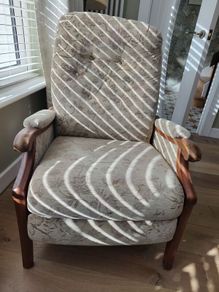 Single recliner and double couch set